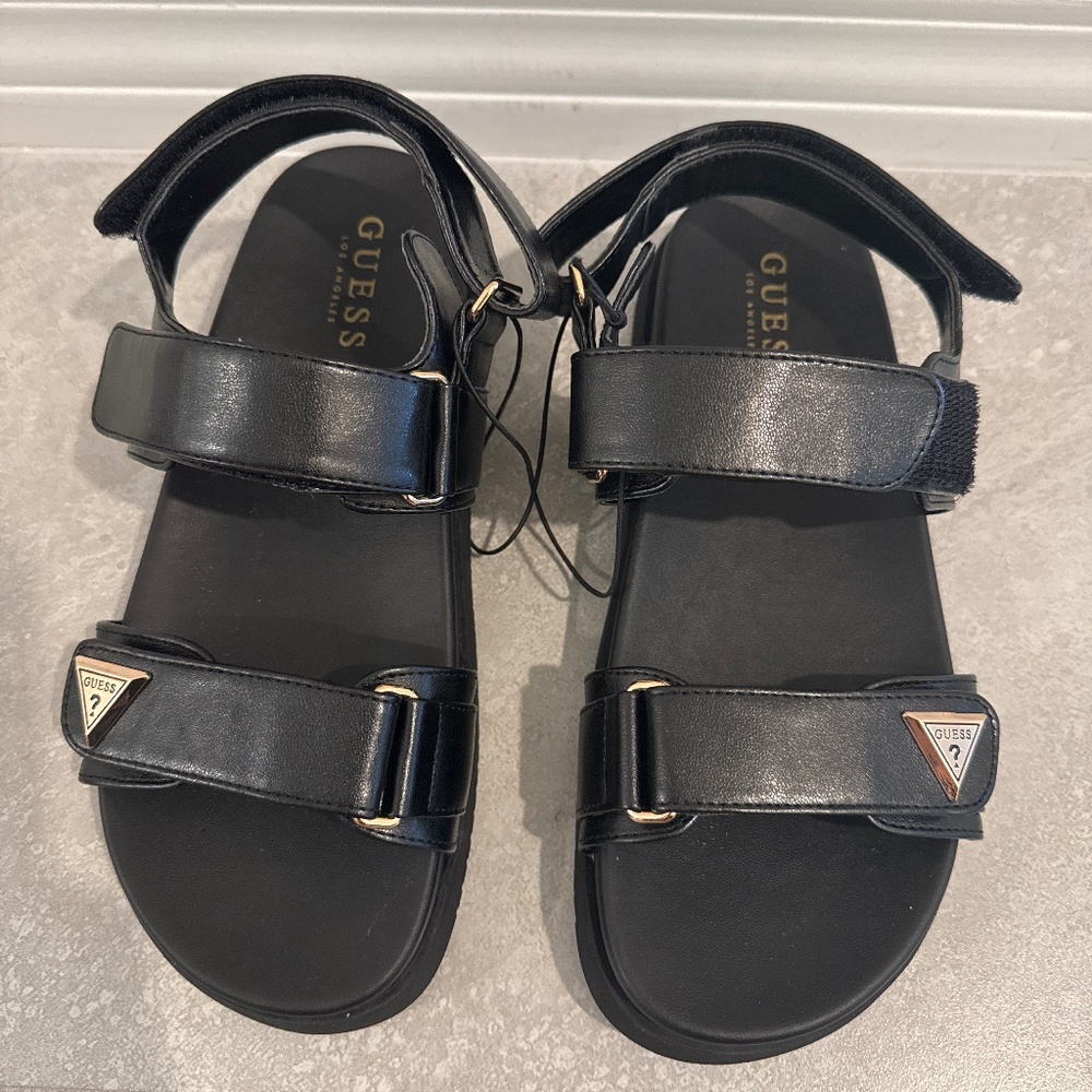 Guess  Wesleys Slingback Strap Flat Open Toe Sandals in Black Size 7